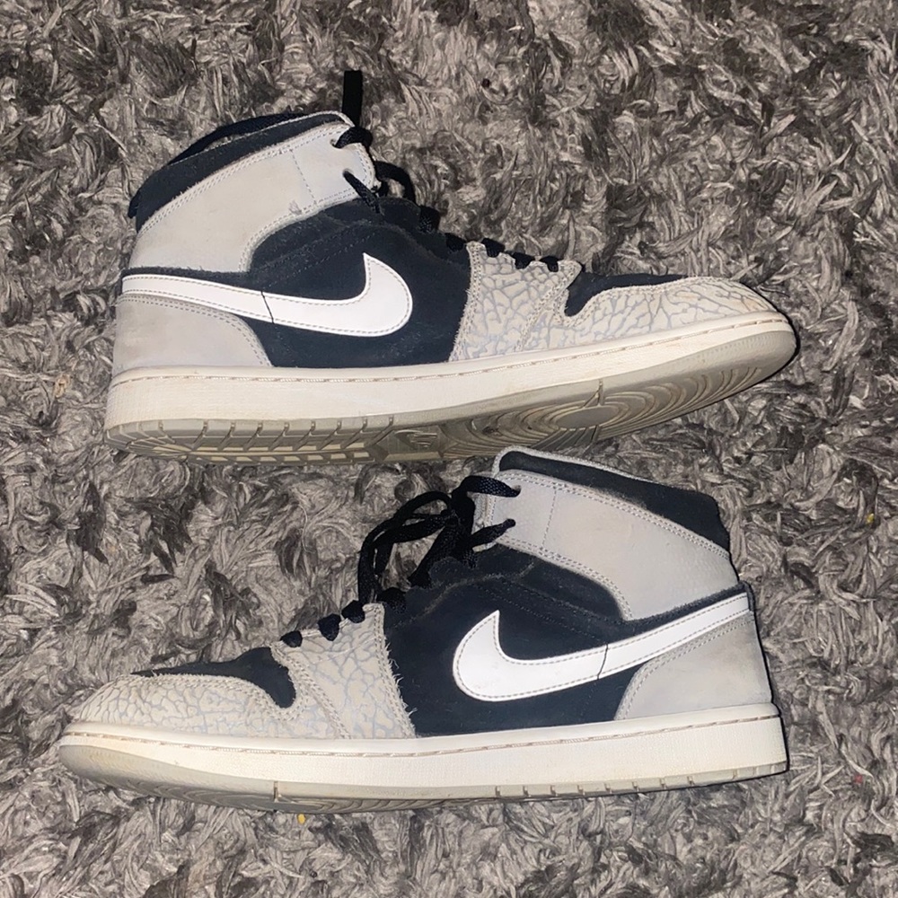 Jordan 1 elephant print